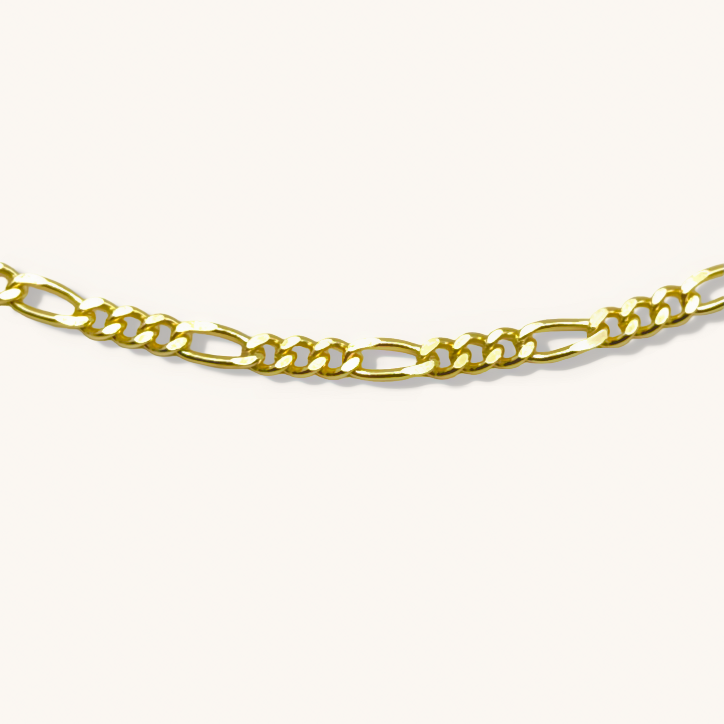 Pulsera de cadena Figaro con dije de piedra preciosa con inicial de corazón