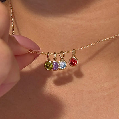 Collar con piedra natal únicamente