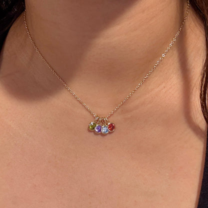 Collar con piedra natal únicamente