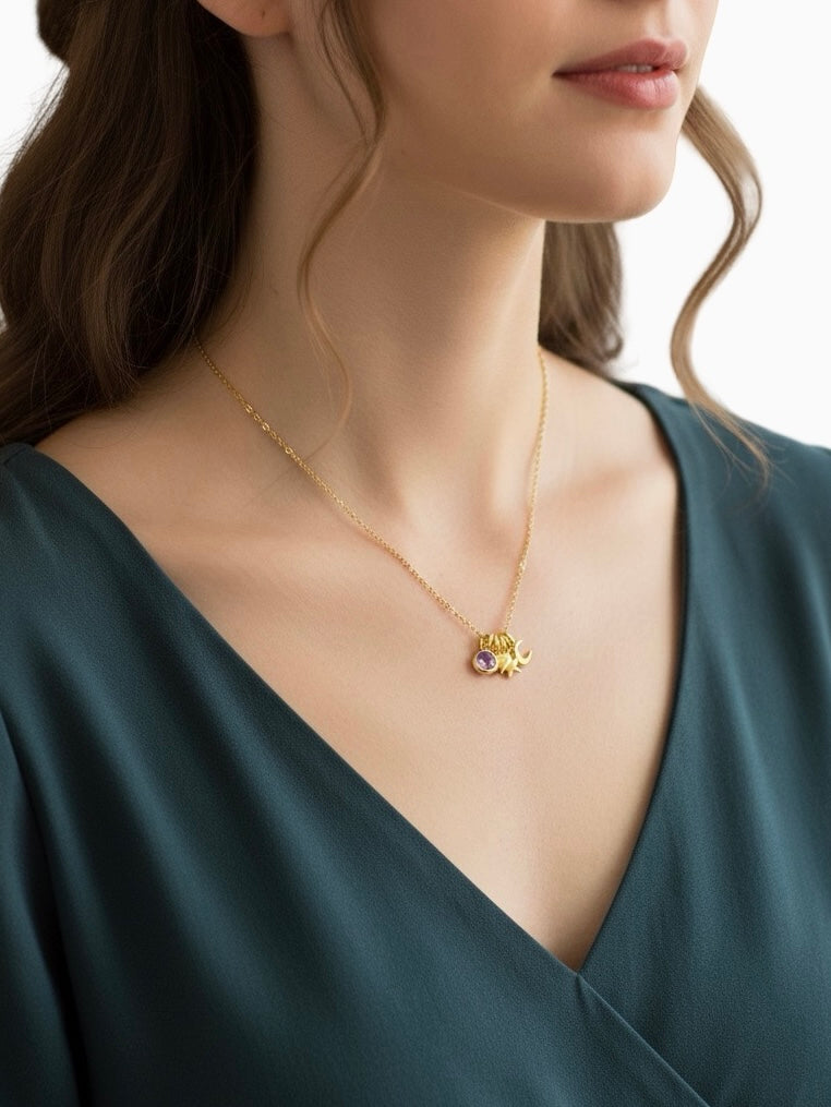 Collar con piedra natal, corazón, estrella y luna