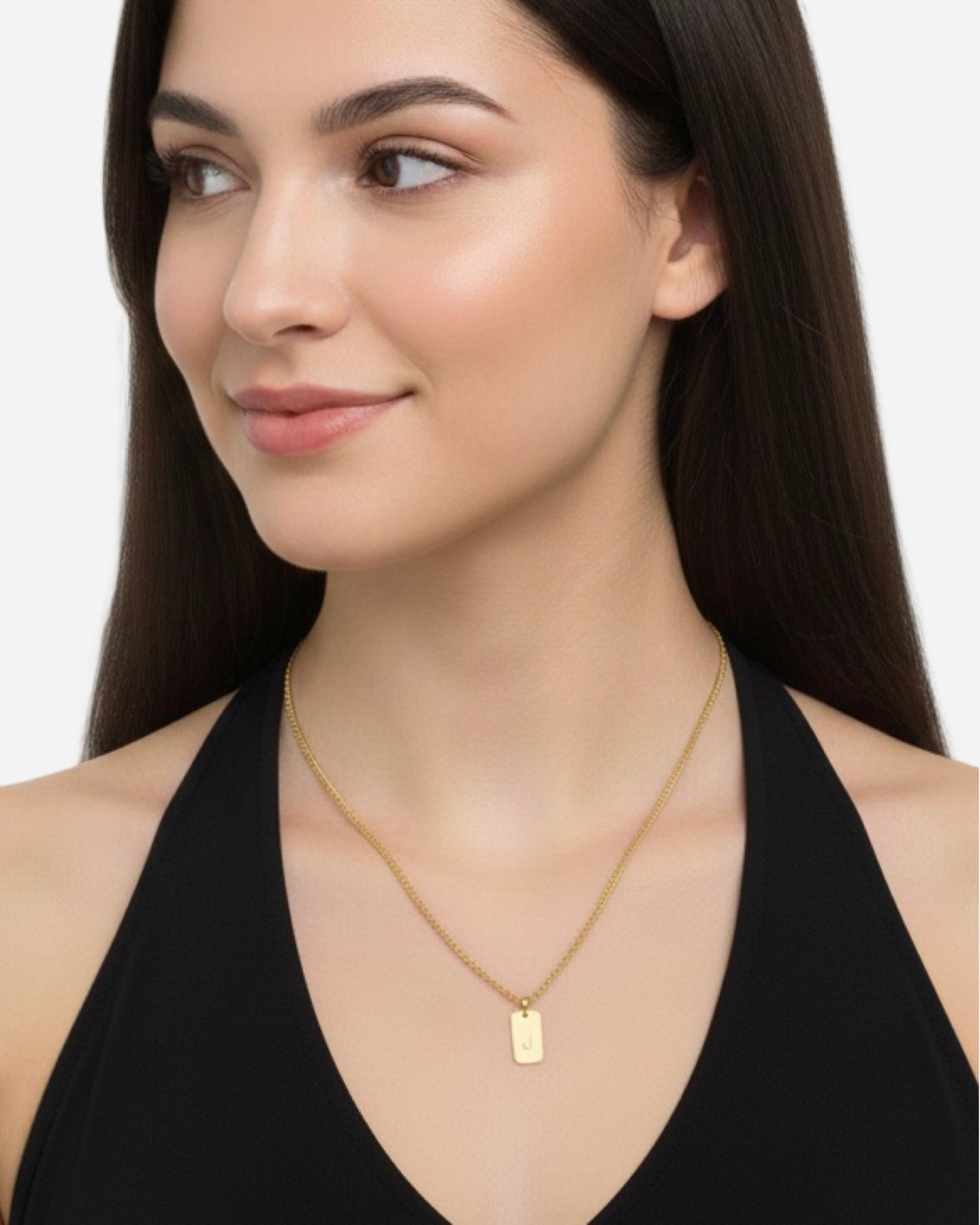 Colgante con etiqueta inicial personalizada en collar de cadena tipo cable 