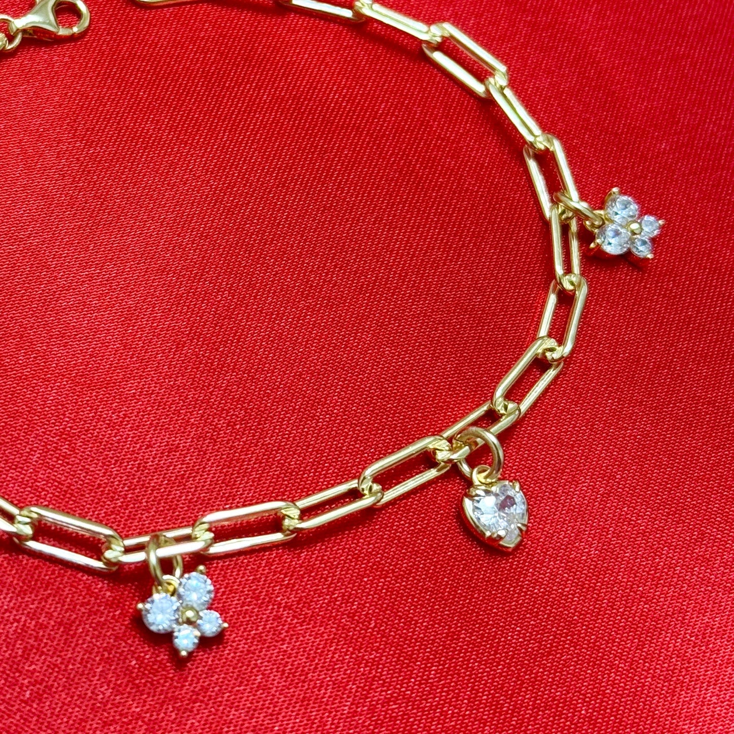 Pulsera de cadena con clip de papel