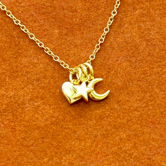 Collar de corazón, estrella y luna