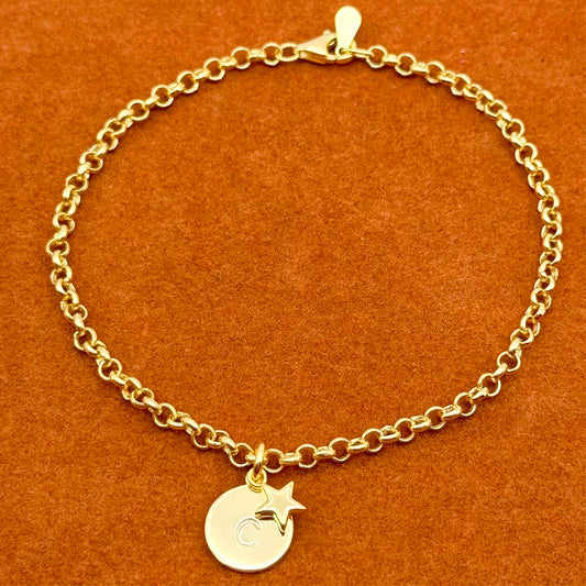 Round Initial with Star Charm in Rolo Chain Bracelet