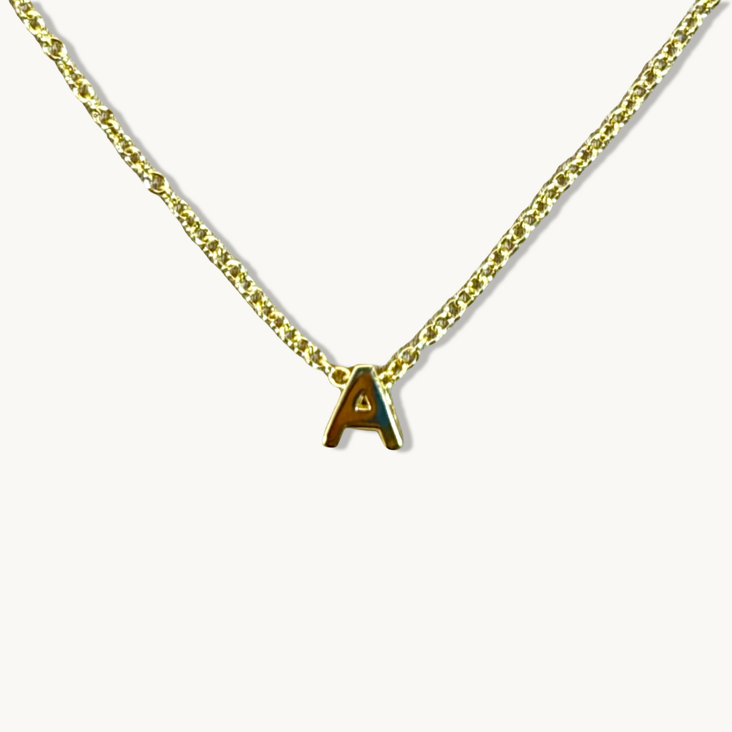 Collar con el alfabeto