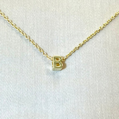 Collar con el alfabeto