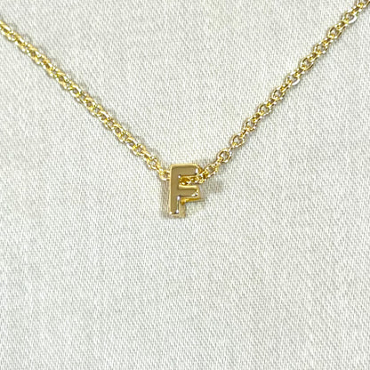 Collar con el alfabeto