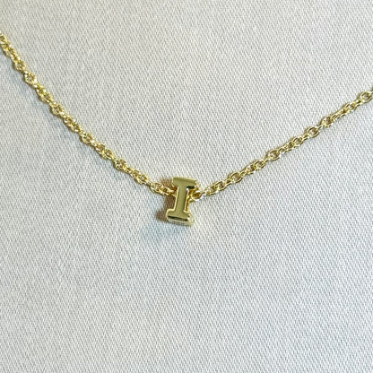 Collar con el alfabeto