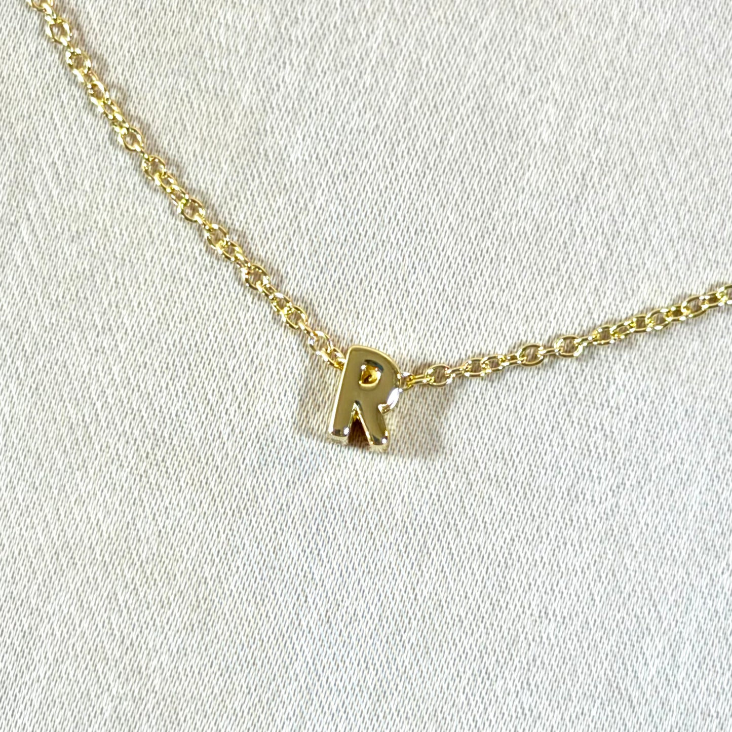 Collar con el alfabeto