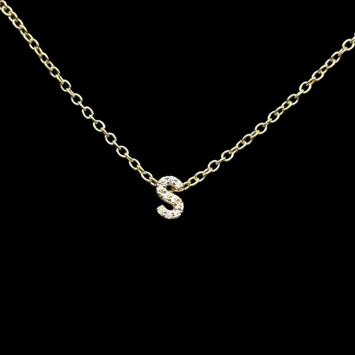 Collar con el alfabeto