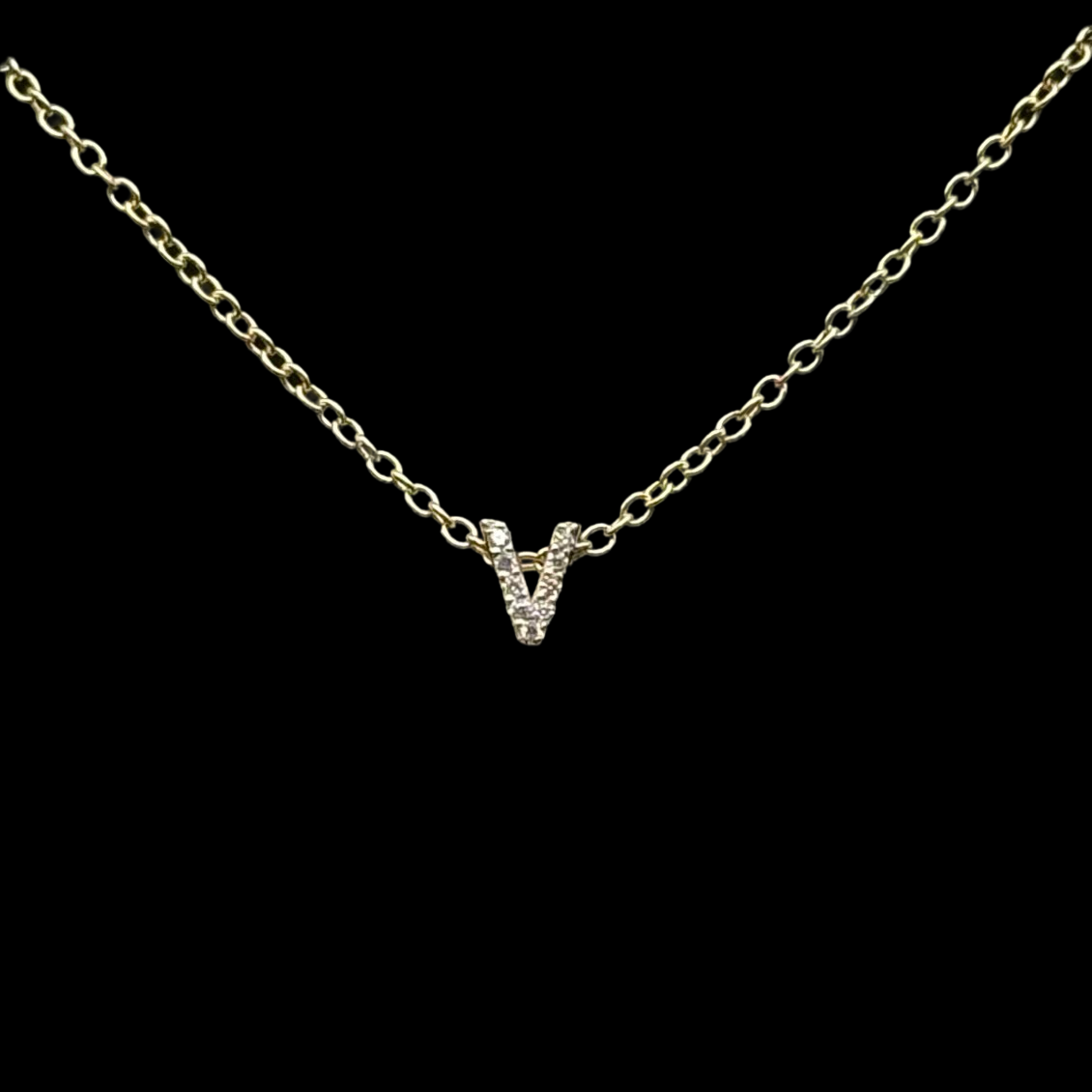 Collar con el alfabeto